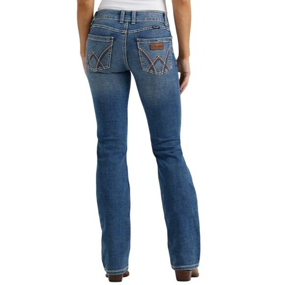 Wrangler Retro Mae Bootcut Jeans Size 7x32 Medium Rise Distress Stretch Cowgirl - Picture 1 of 15